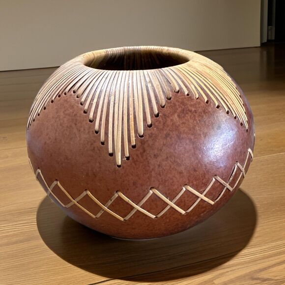 Unique 8" Ceramic Woven Straw Detail Round Pot Brown Cream - Picture 1 of 4